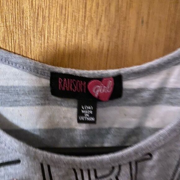 𝅺GIRLS top - Picture 3 of 3